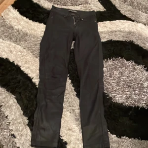 Skinn byxor  - Skinny använda några gånger 