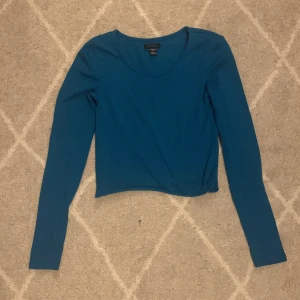 Blå tröja  - Säljer denna superfina blå tröja💗