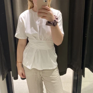 T-shirt zara - Riktigt cool tisha från zara! 