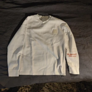 Jack & Jones tröja - Fint skick, inga fläckar eller hål Hör av dig om du har frågor