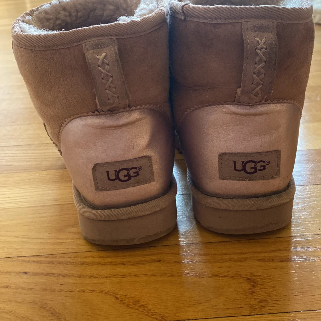 Uggs chesnut/rosa - 90