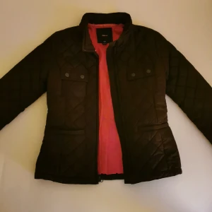 GapKids jacka - Jättefin mörkbrun jacka från GAPKids som inte passar min längre 💘