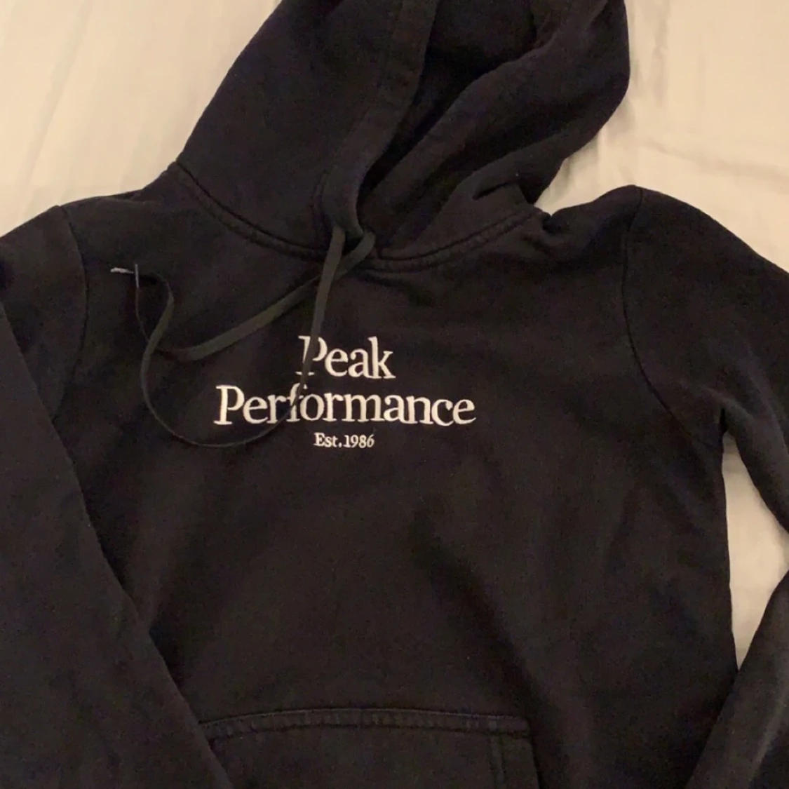 Peak Performance Hoodie  - 90