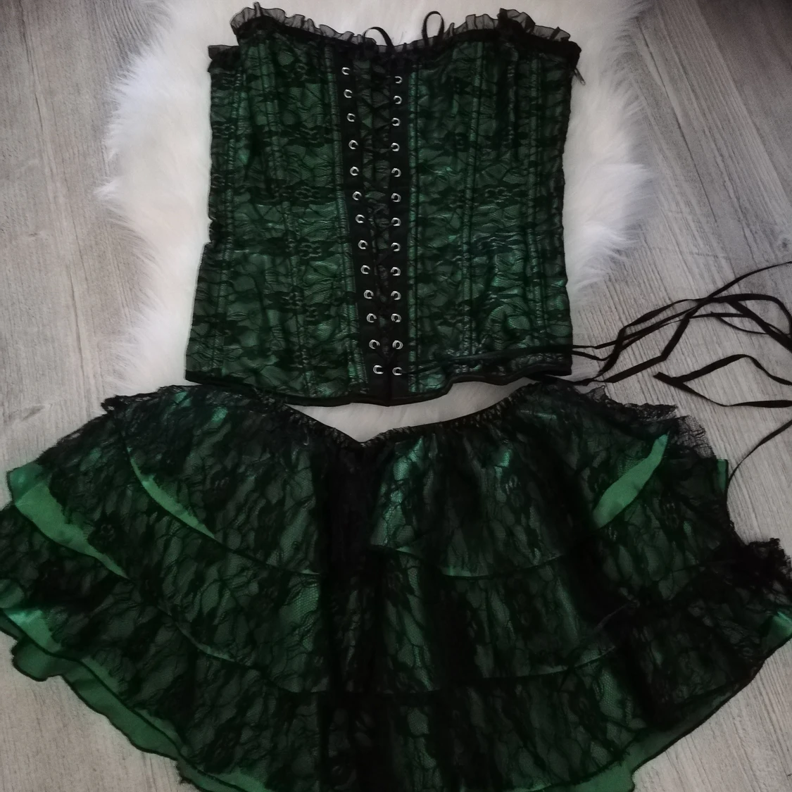 Grön korset med kjol - 91