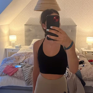 Knyt tröja från zara - Fint linne man knyter runt halsen från zara