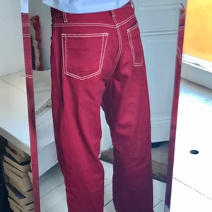 Eytys  - Röda jeans, Eytys Benz Twill. Knappt använda. Köparen står för frakt 