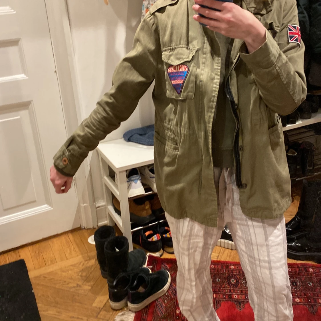 Snygg militärgrön jacka  - 91