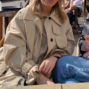 Trechcoat - Superfin trench från H&M 🤎 Oversized & ofodrad storlek M.