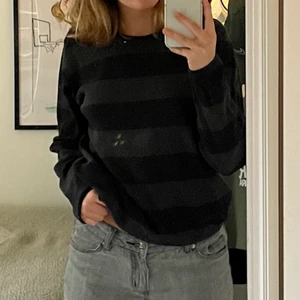 Tröja  - En brandy Melville inspirerad randig tröja köpt second hand från Jack & Jonas premium. (Jag bär vanligtvis S och är 170 cm)