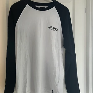 dickies longsleeve - Sparsamt använd, kommer ej till användning längre!
