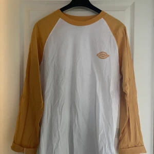 dickies longsleeve  - använd 3 gånger, bra skick!