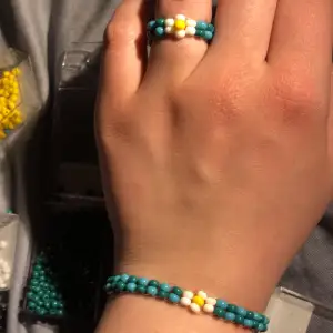 🌼Bestämm färg på ett sett: armband och ring!🌼 100kr + frakt (matrial samt tidsarbete)