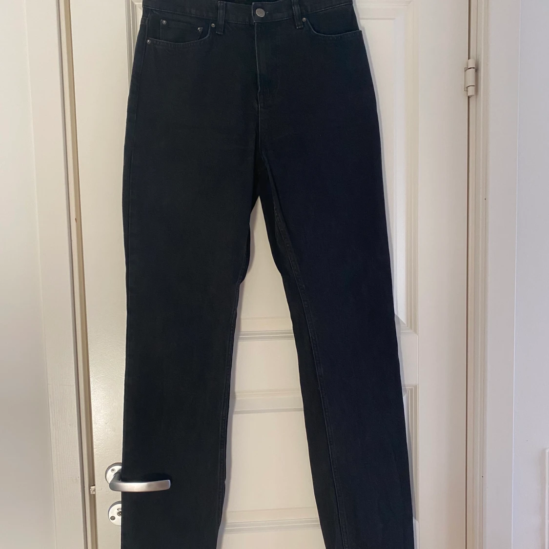 Svarta jeans  - 90