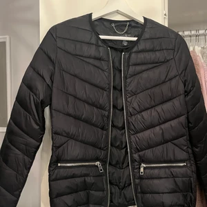 Dunjacka  - En finare dunjacka sälja som inte kommer till användning 