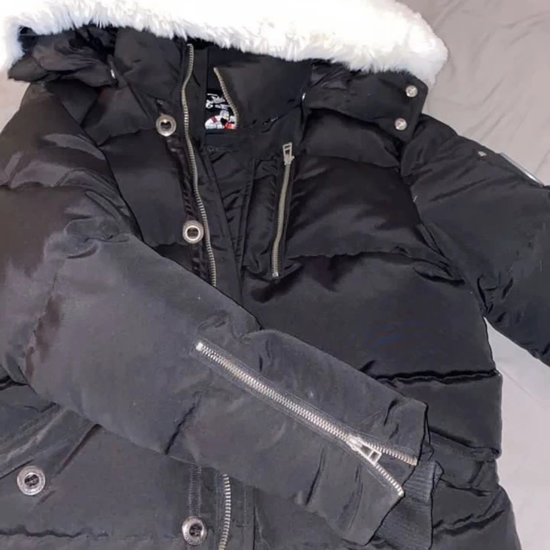 Moose Knuckles  - 90