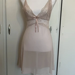 Nattlinne  - Bra skick! Endast använd någon gång 