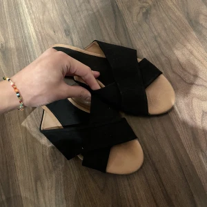 Sandaler  - Jättefina sandaler från Bianco, lite små i strl (40)