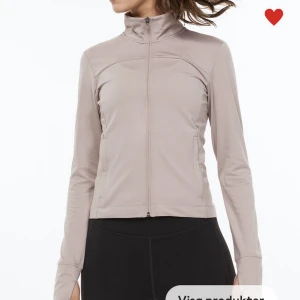 Hm träningströja  - Slutsåld online  Nypris 349  Köpte fel storlek, använd 1 gång. Storlek L, passar M/L