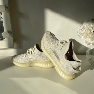 Yeezys  - Kvitto tillkommer ! 