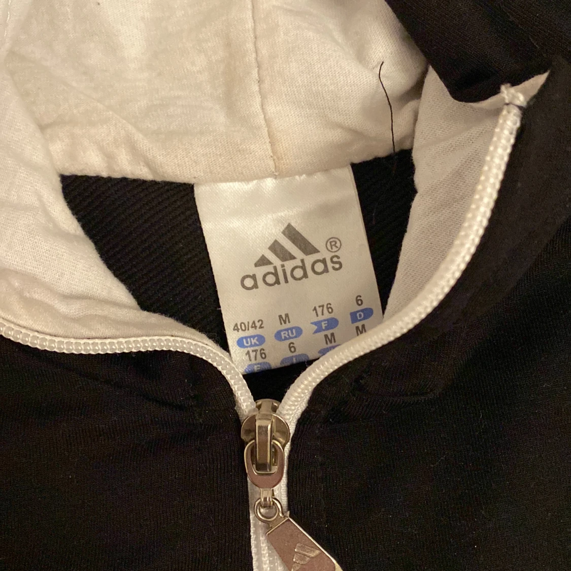 Adidas kofta  - 91