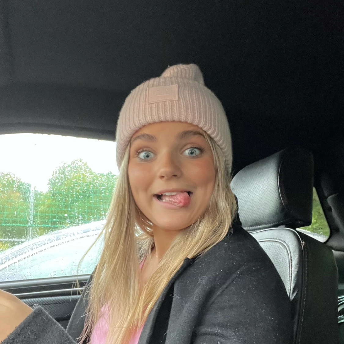 Acne mössa rosa  - 91