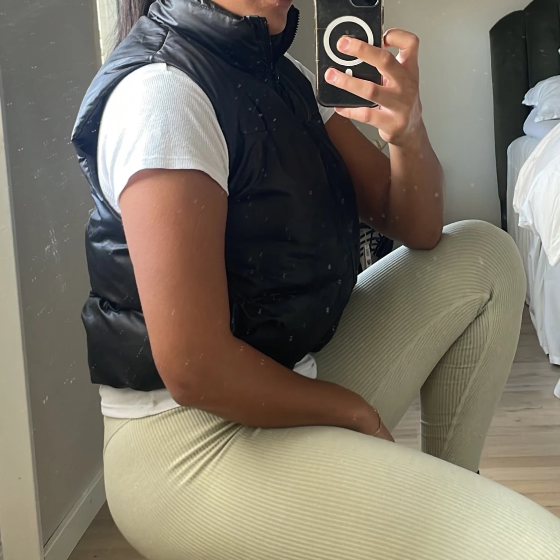 Svart väst st: M - 90