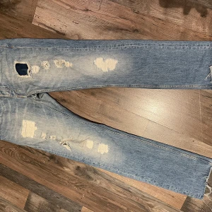 Jeans  - Nya jeans använder dem ej längre pga dem ej passar mig längre.