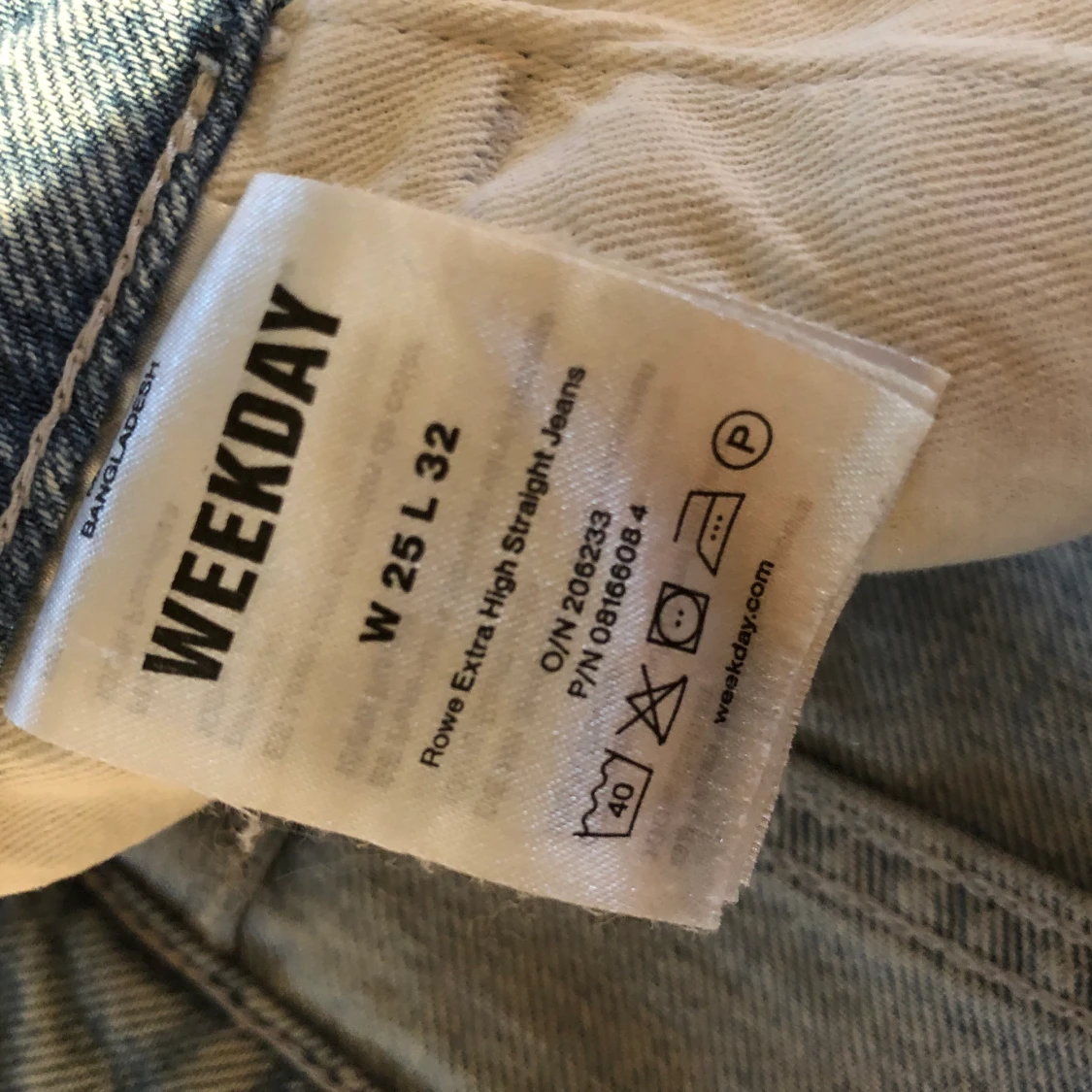 Weekday Jeans strl 25/32 - 90
