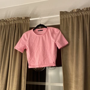 rosa topp - fin rosa topp typ helt ny🤍