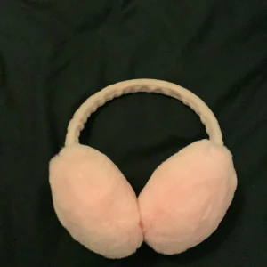 M - Bra för vintern den kan vara lite trög i början men efter några gånger så vänjer den!