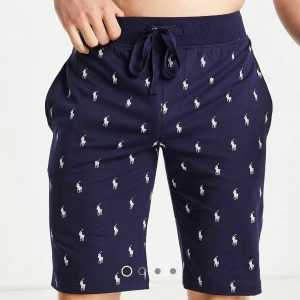 Polo Ralph Lauren mjukisshorts - Helt nya shorts från Ralph Lauren i storlekarna S, L, XL. Nypris på dessa är ca 750kr.