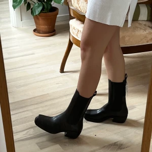 Skor storlek 37  - Från bershka