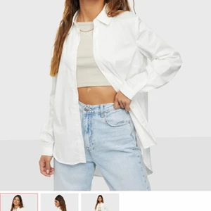 Skjorta - Vit skjorta köpt på Nelly för 399kr. Hade till en sittning men den har inte kommit till användning efter det. Så den är som ny🤍 
