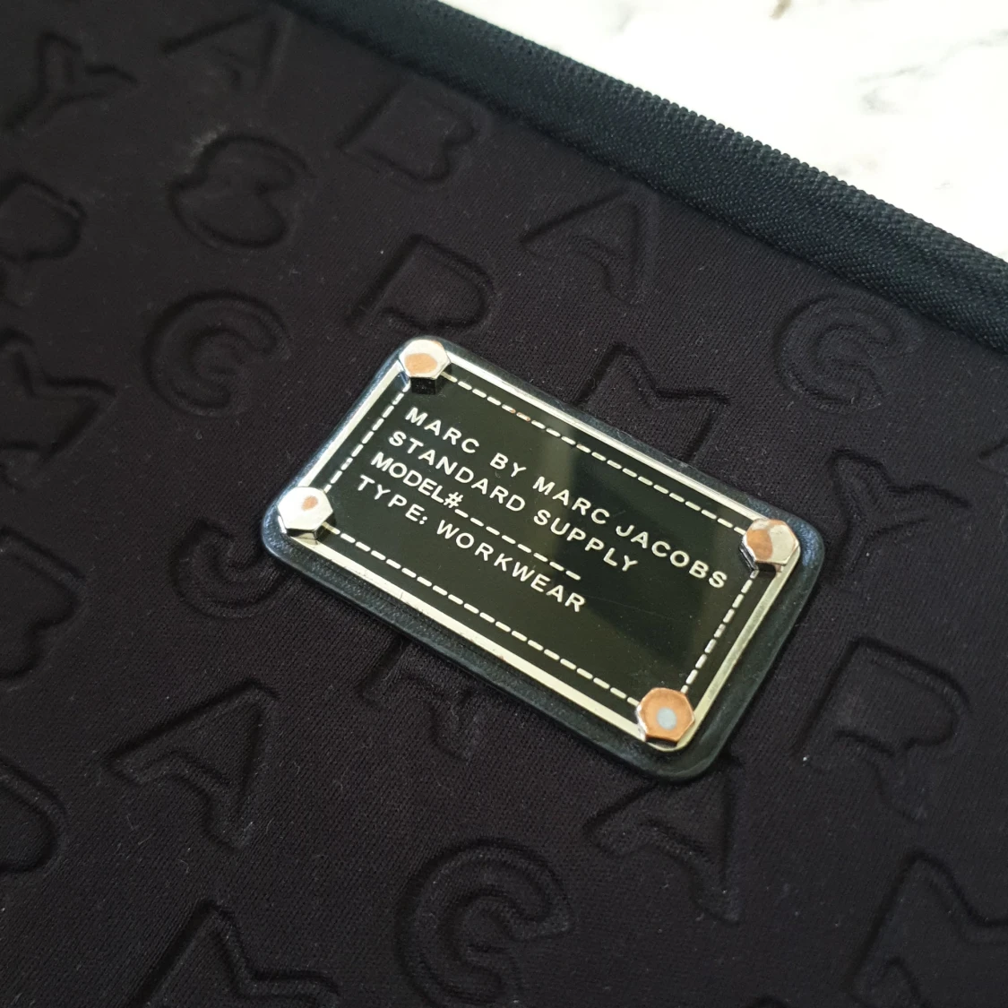   Marc Jacobs laptopfodral  - 91