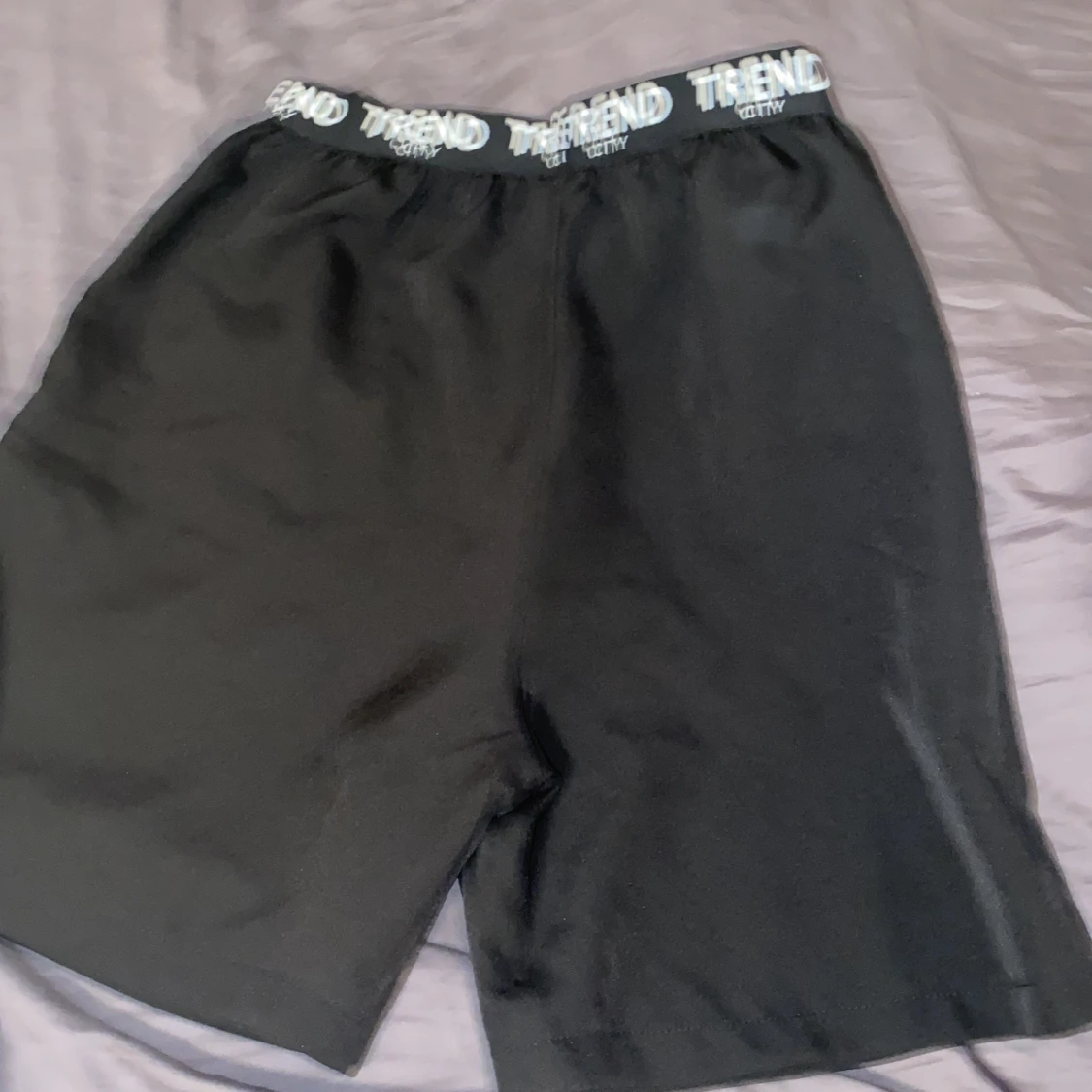 Ett par shorts från SHEIN, aldrig haft på mig de köpte de fast jag tyckte inte om dem  - 90