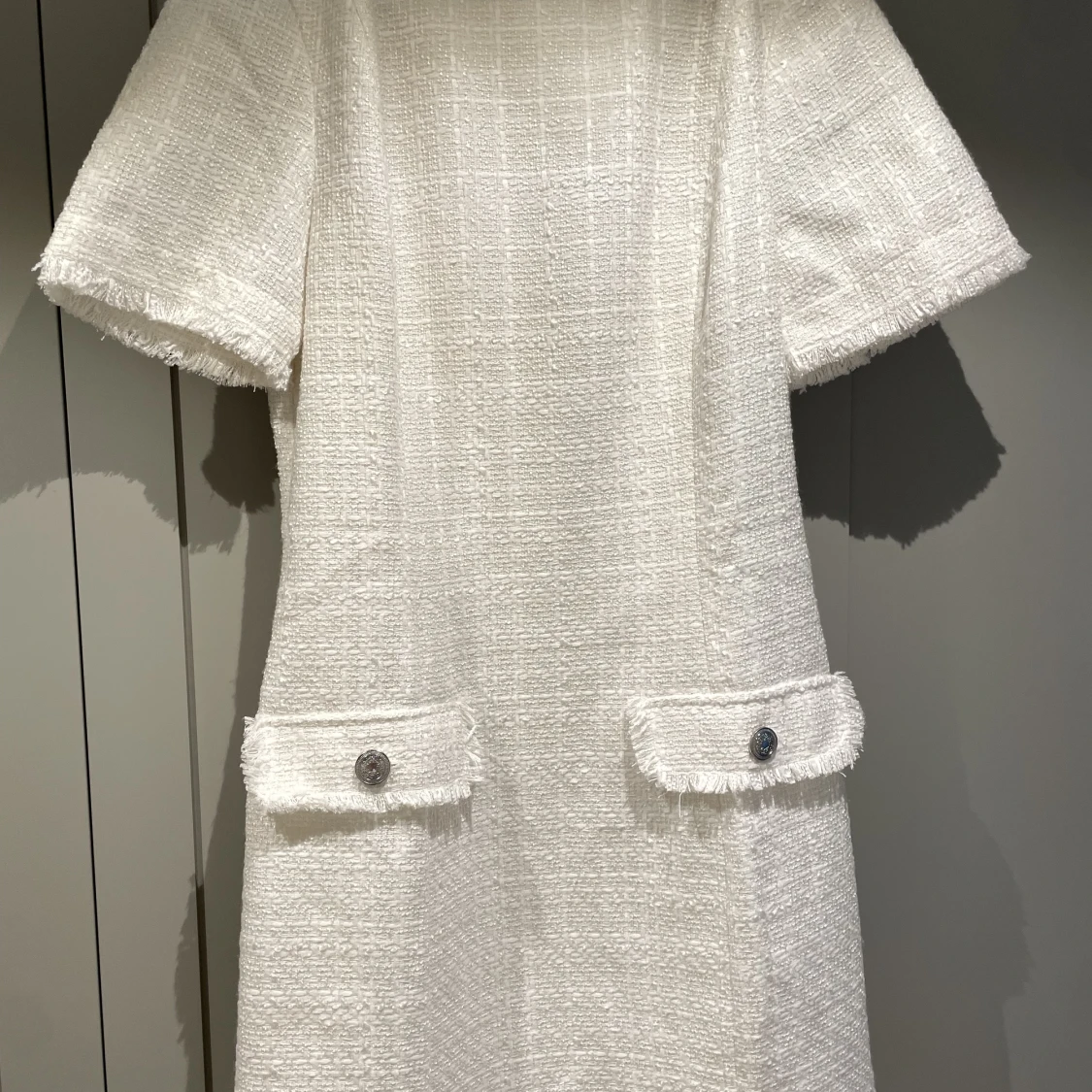 Helt ny boucle klänning  - 91