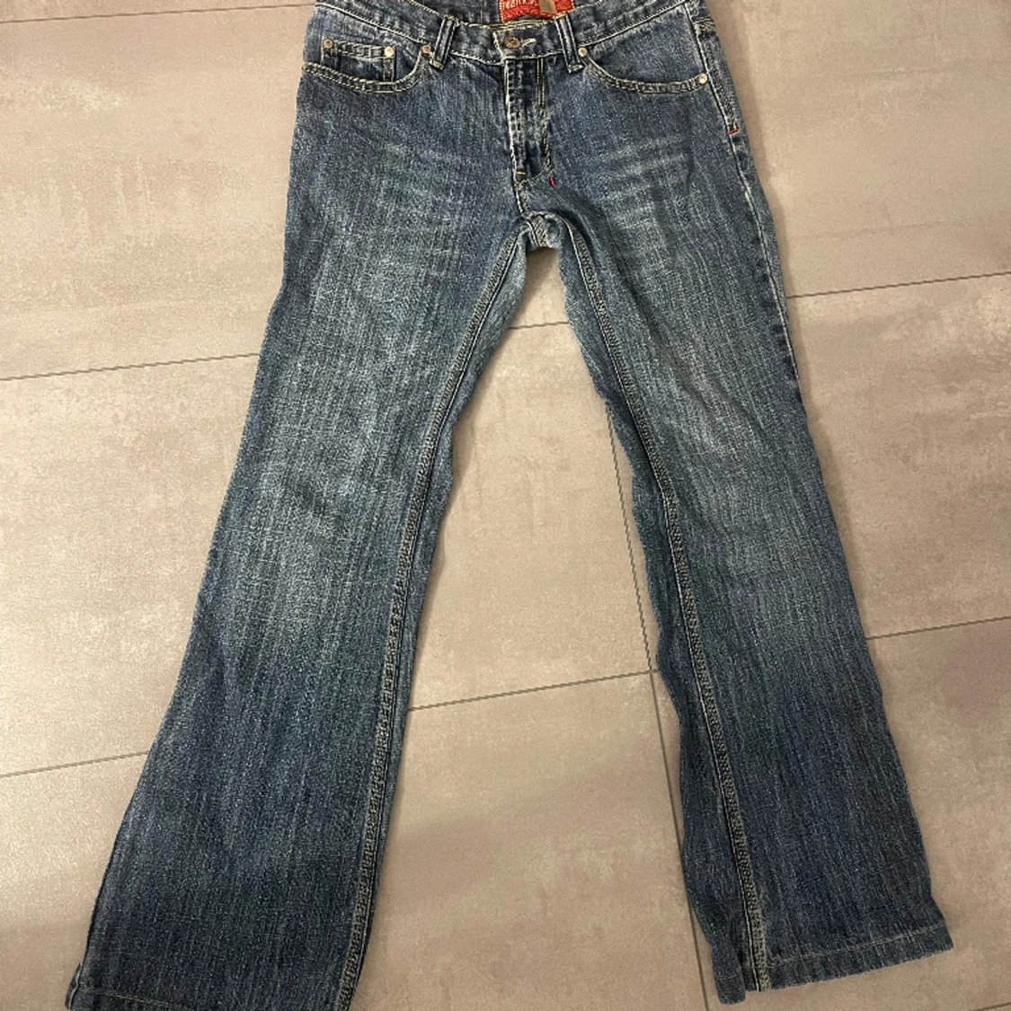 Low Rised Jeans