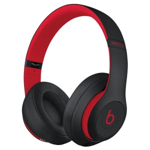 Trådlösa hörlurar beats - Säljer mina trådlösa beats studio hörlurar med brusreducering. Fodralet och sladdarna i orginalförpackningen ingår. Använt högst tre månader, priset går att diskuteras. Nypris 3499kr. Skriv om ni har några frågor eller vill ha fler bilder! 