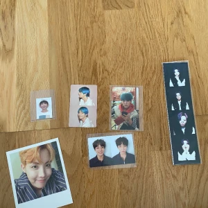 Bts fotokort - Säljer olika bts fotokort 25-70 kr, skriv gärna privat 😊