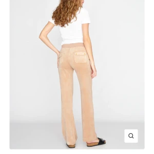 Juicy - Har använt fåtal gånger som ny, kommer inte till användning så tänkte sälja den. Köpte för 1200.