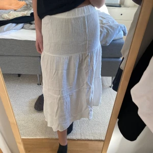 Långkjol  - I bra skick, jag är 168 cm  