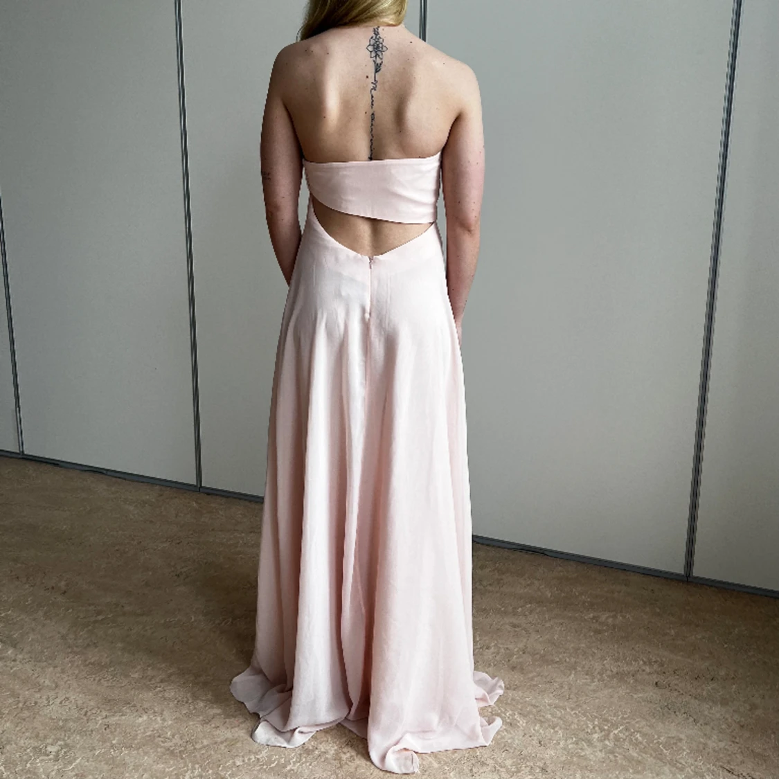 Rosa offshoulder balklänning  - 90