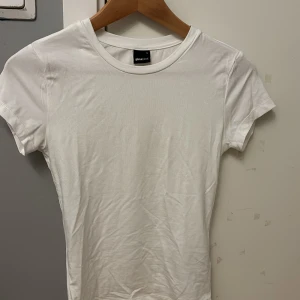 Soft touch - Säljer denna soft touch t-shirten då den är för liten för mej men har ej kunnat returnera. Den är endast testad, därmed helt ny. 🥳