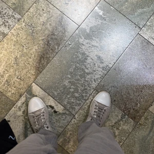 Lanvin skor - Tjena säger mina unika Lanvin skor. Pris går att diskutera 