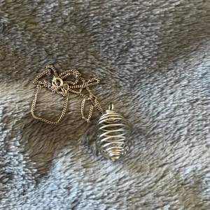 Kristall hållare till halsband🩶 - En hållare till kristaller, ingen kedja kommer med‼️