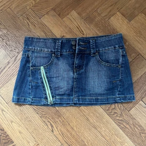 Jeanskjol - Cool jeanskjol med dragkedja