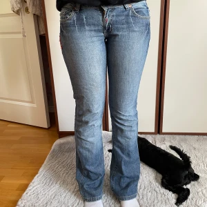 Äkta replay jeans!! - Jättecoola replay jeans som jag säljer för att jag inte kan ha dem🙏🏼