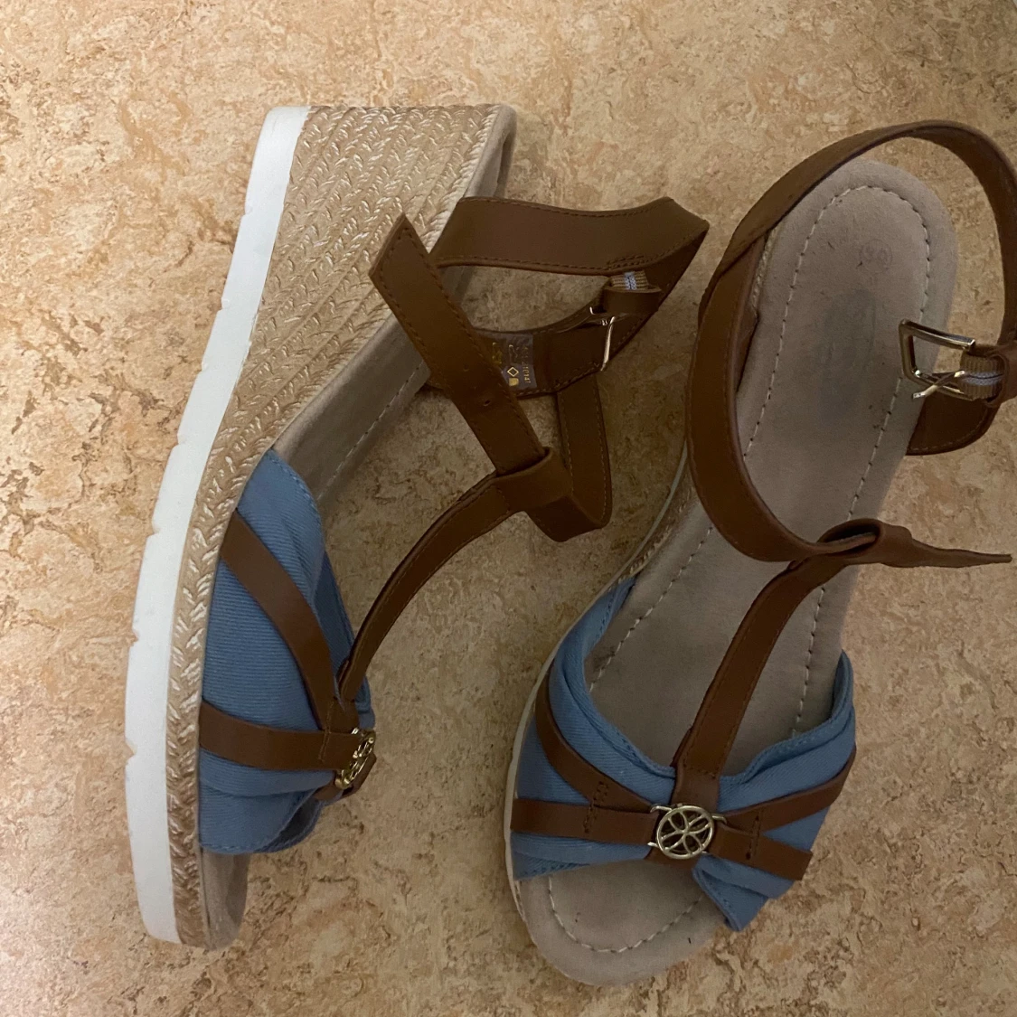 Sandaler med kliklack - 90