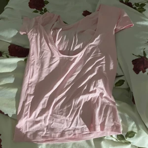 Rosa tröja - Inte använd jätte fin rosa