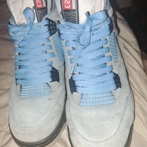 Skorna  - Säljer mina Jordan 4 då de inte är min son stil är i längre kommer). bra och skick Fler inte men bilder kommer spår dm! av rtill Skorna användning användning, köpta för 